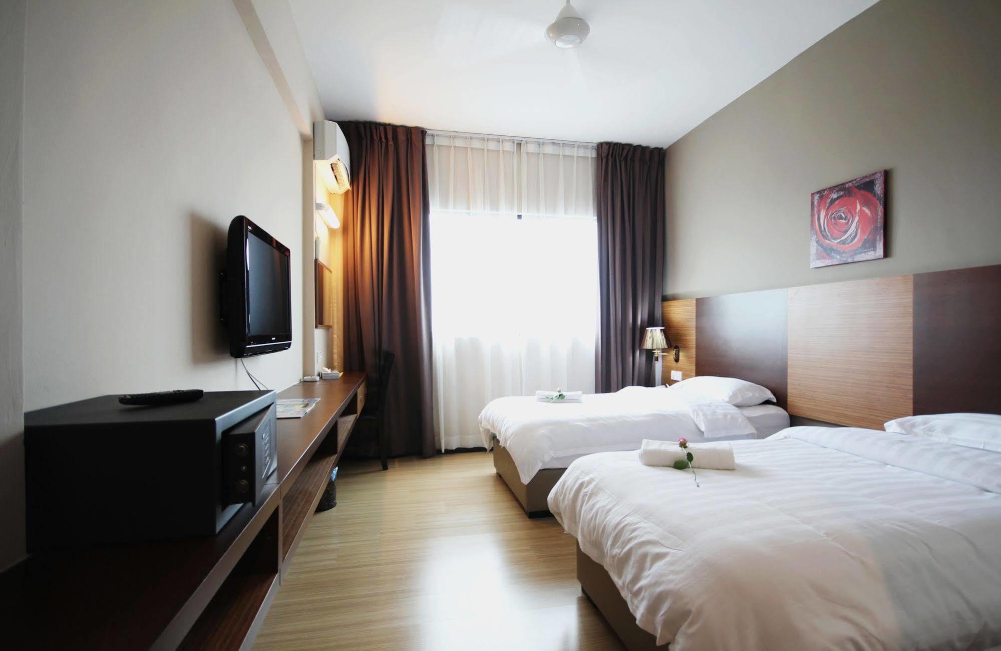 Aroma Hotel Butterworth Esterno foto