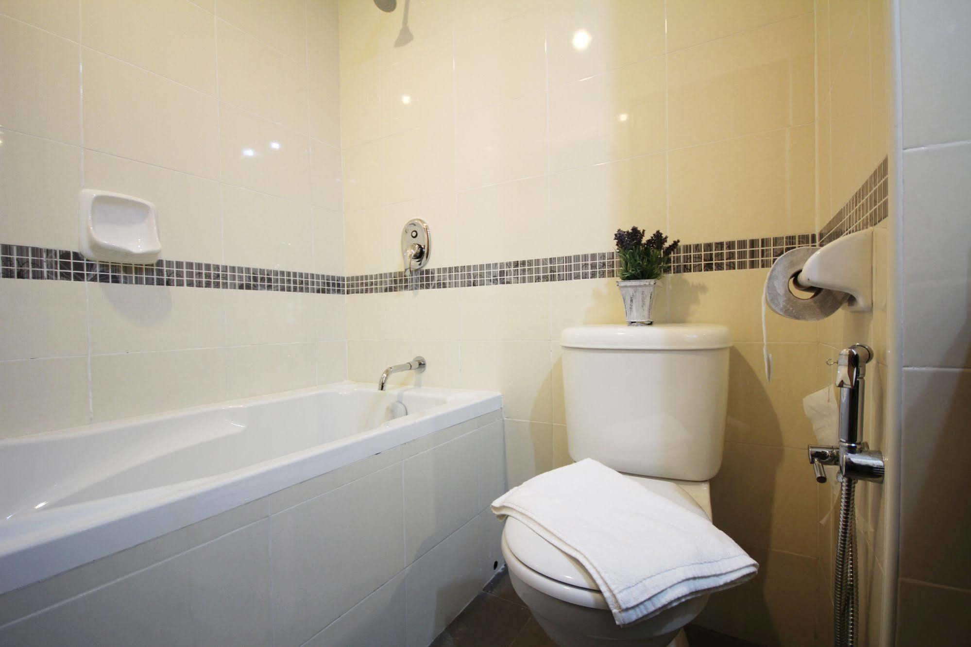 Aroma Hotel Butterworth Esterno foto